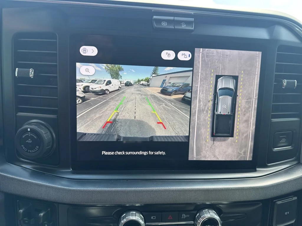 Used 2025 Gray Ford Platinum image 22