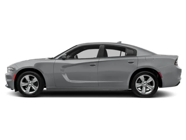 Used 2018 Silver Dodge SXT image 3