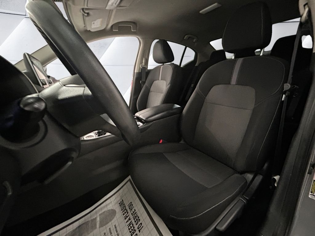 Used 2023 Gray Nissan SV image 8
