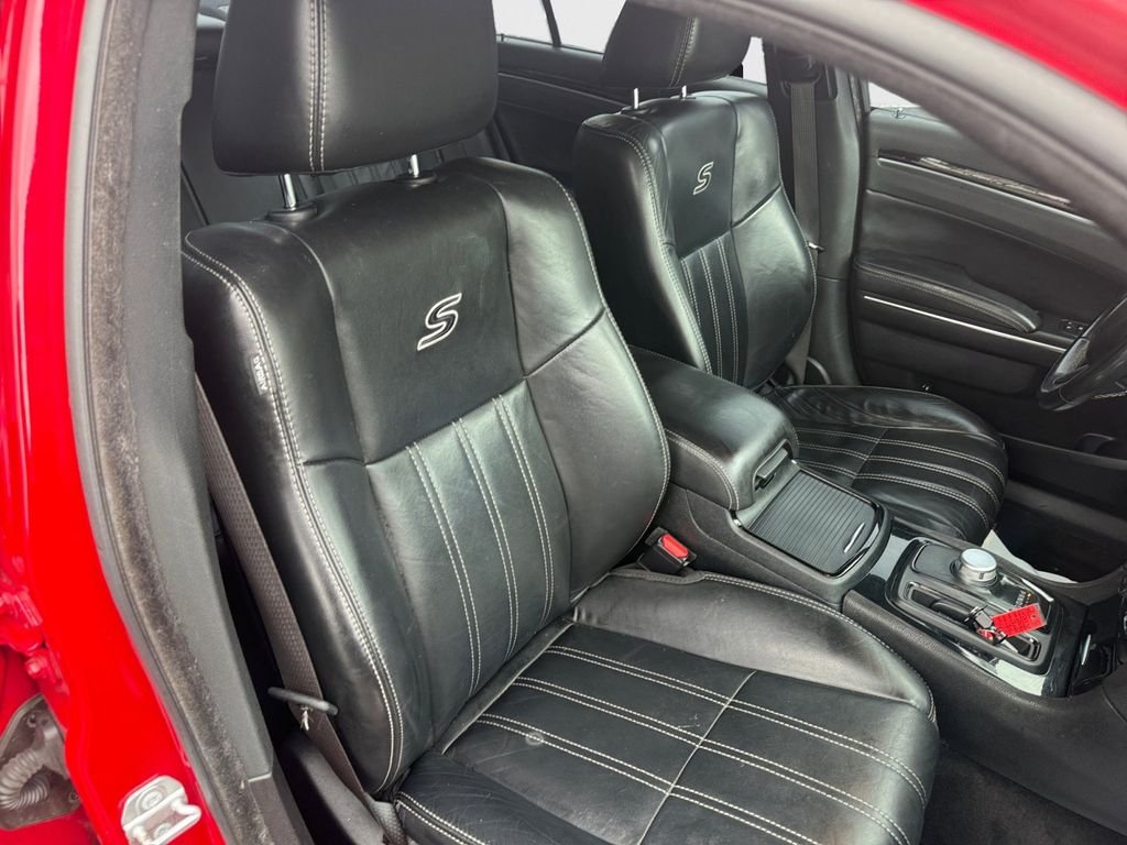 Certified Used 2018 Red Chrysler S image 27