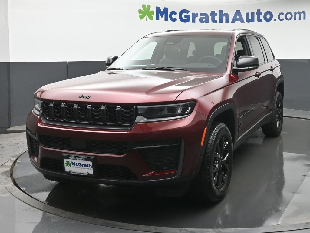 New 2026 Velvet Red Pearl-Coat Exterior Paint Jeep Altitude image 22