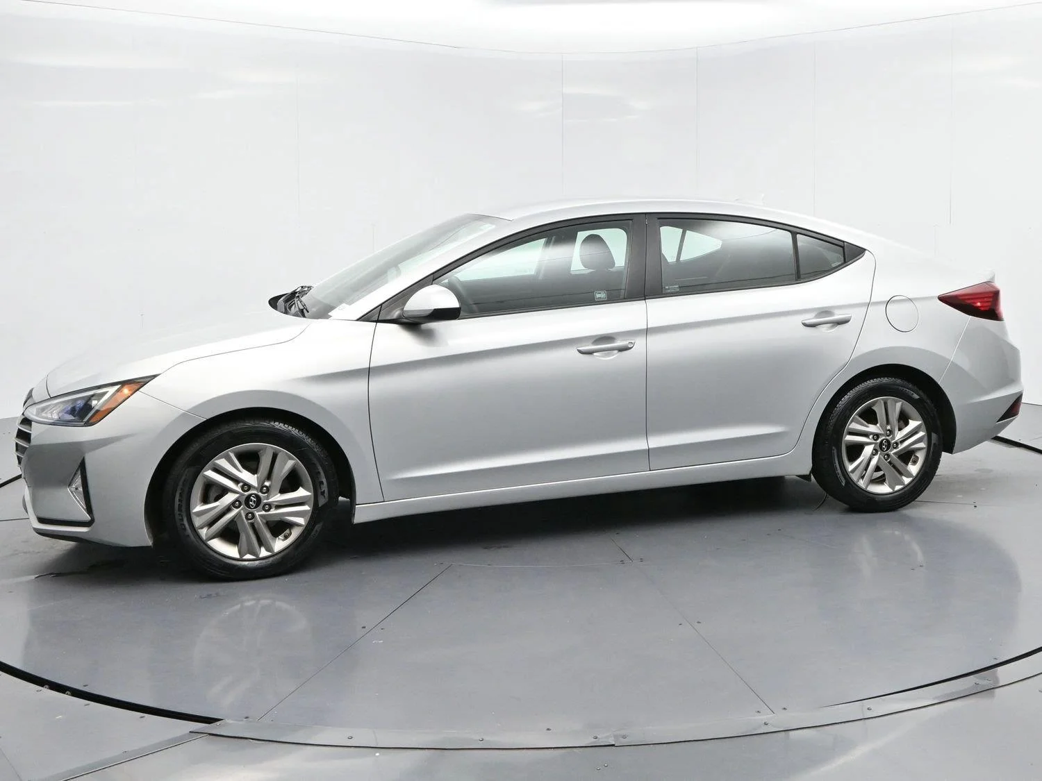 Used 2020 Symphony Silver Hyundai SEL image 4