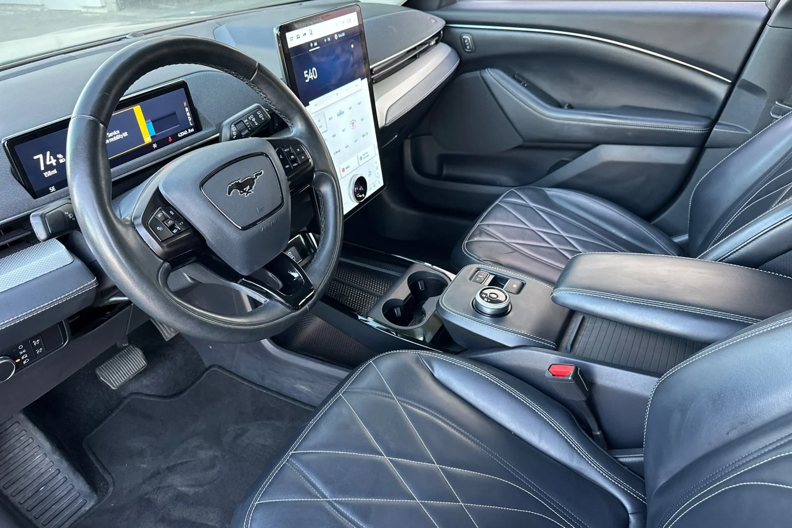 Used 2021 Gray Ford Select image 10