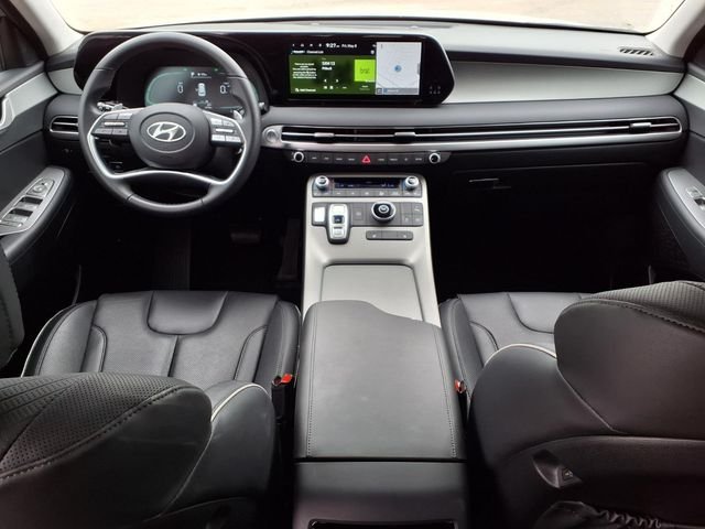 Used 2025 Silver Hyundai SEL image 8