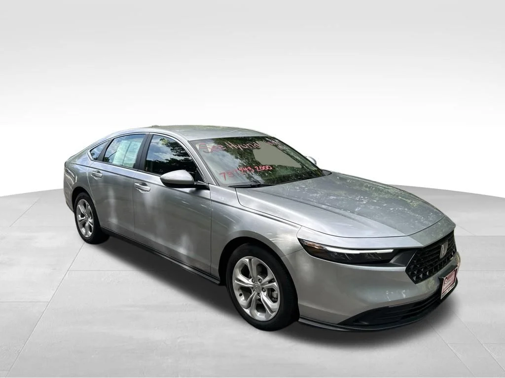 Used 2026 Silver Honda LX image 7