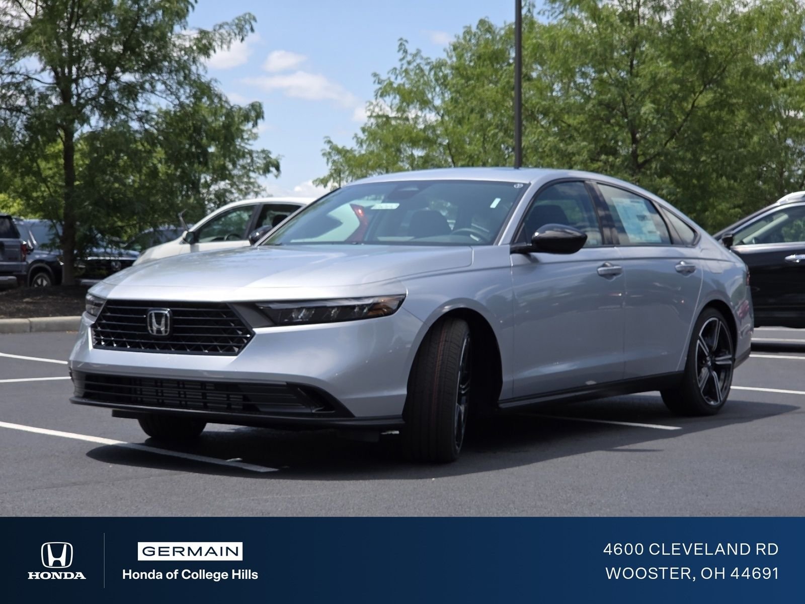 New 2026 Solar Silver Metallic Honda SE image 15