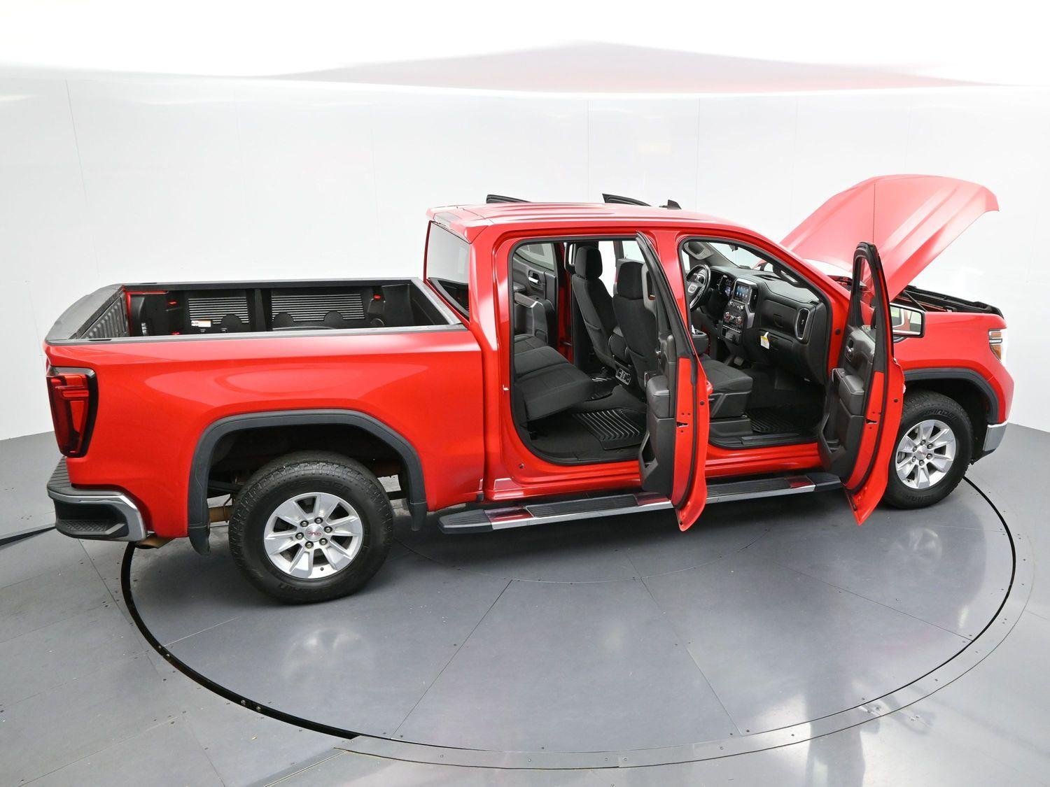Used 2022 Cardinal Red GMC SLE image 39