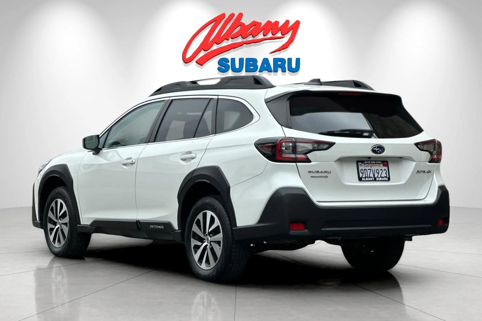 Certified Used 2023 White Subaru Premium image 7