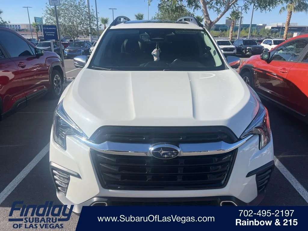 2023 Subaru Ascent Touring's photo