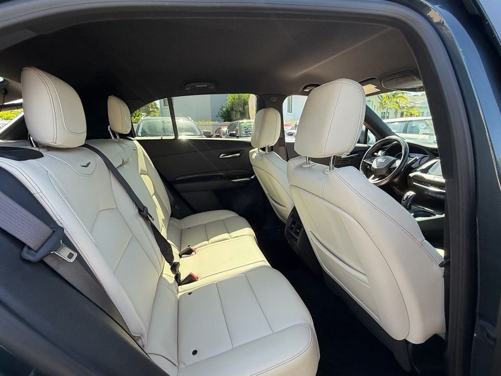 Used 2019 Gray Cadillac Sport image 16