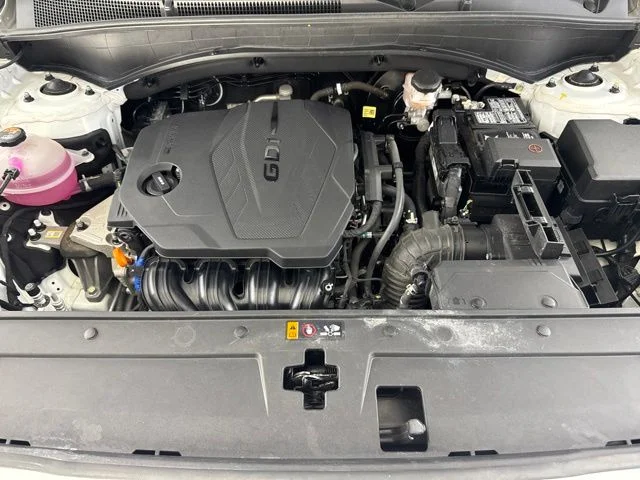 Used 2023 White Hyundai SEL image 22