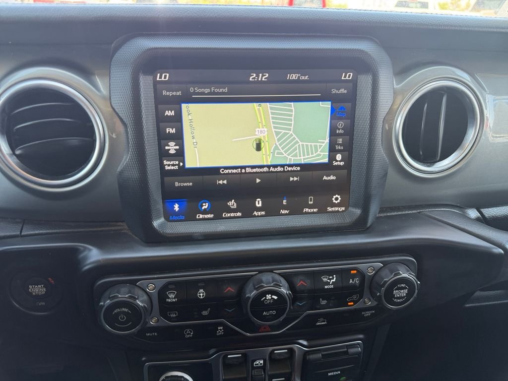 Used 2023 White Jeep Sahara image 11