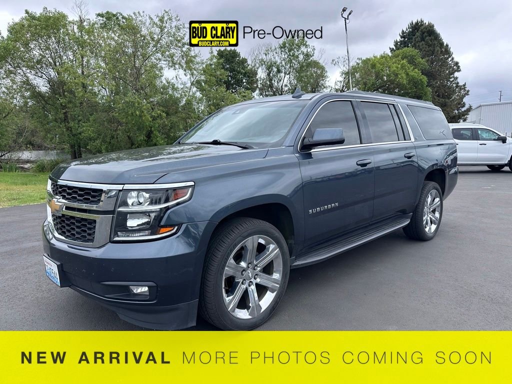 2019 Chevrolet Suburban 4WD 1500 LT's photo