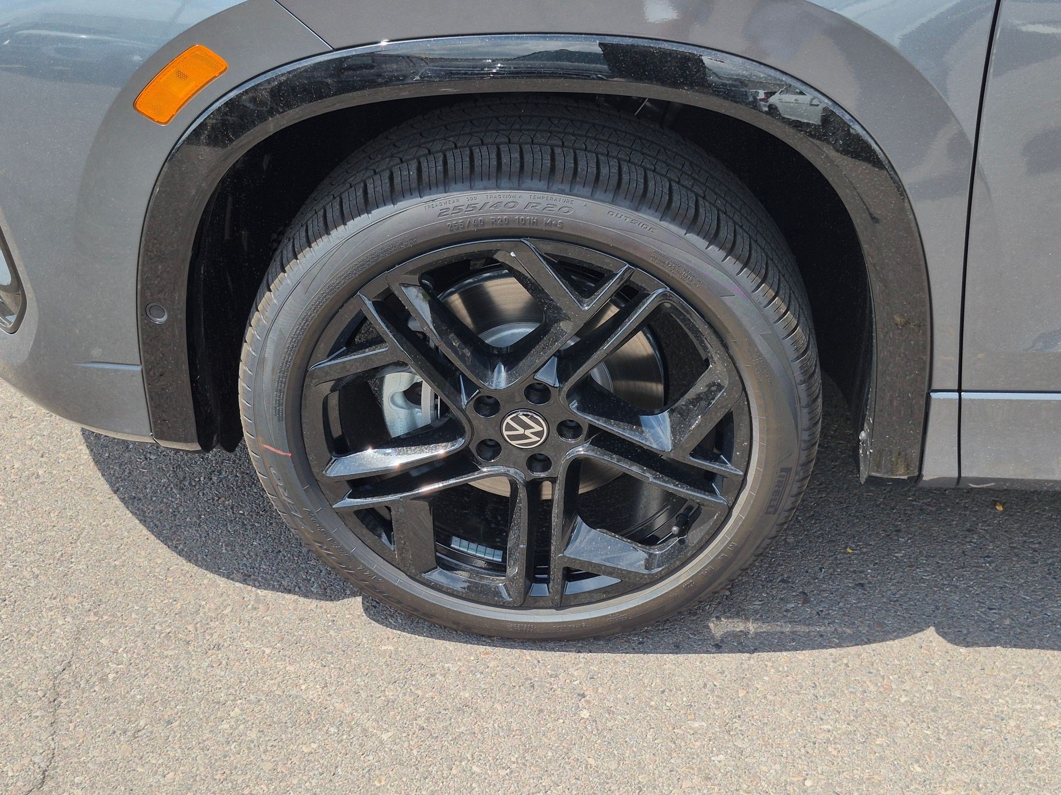 New 2026 Platinum Gray Metallic Volkswagen SE R-Line Black image 15