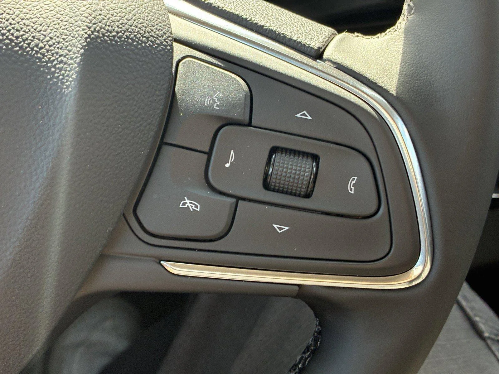 New 2026 Summit White Buick Sport Touring image 25