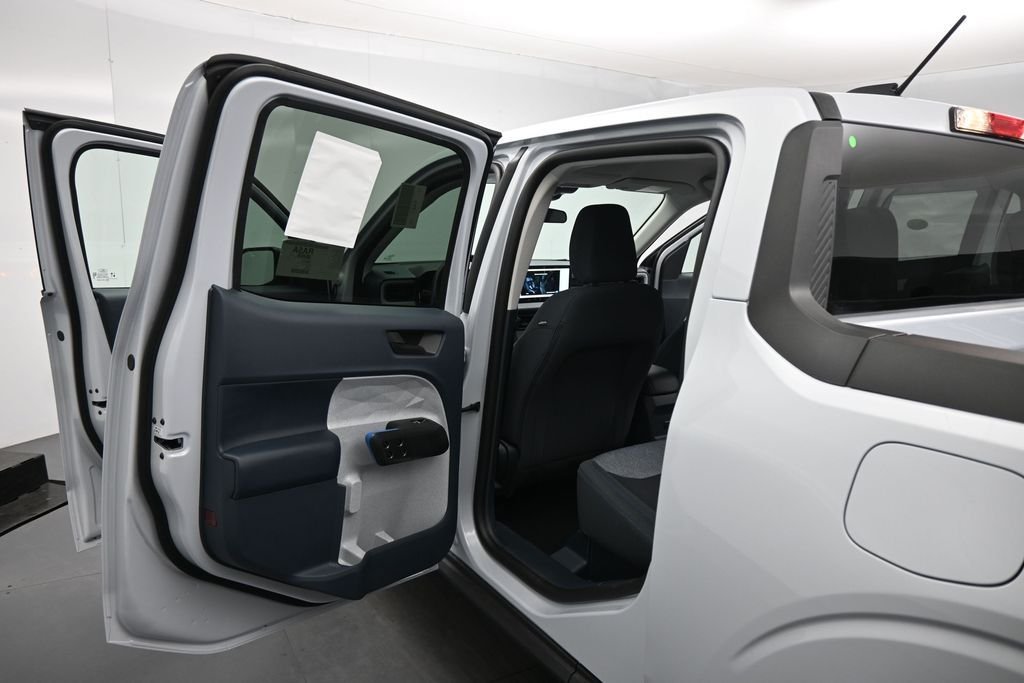 New 2026 Space White Metallic Ford XLT image 15