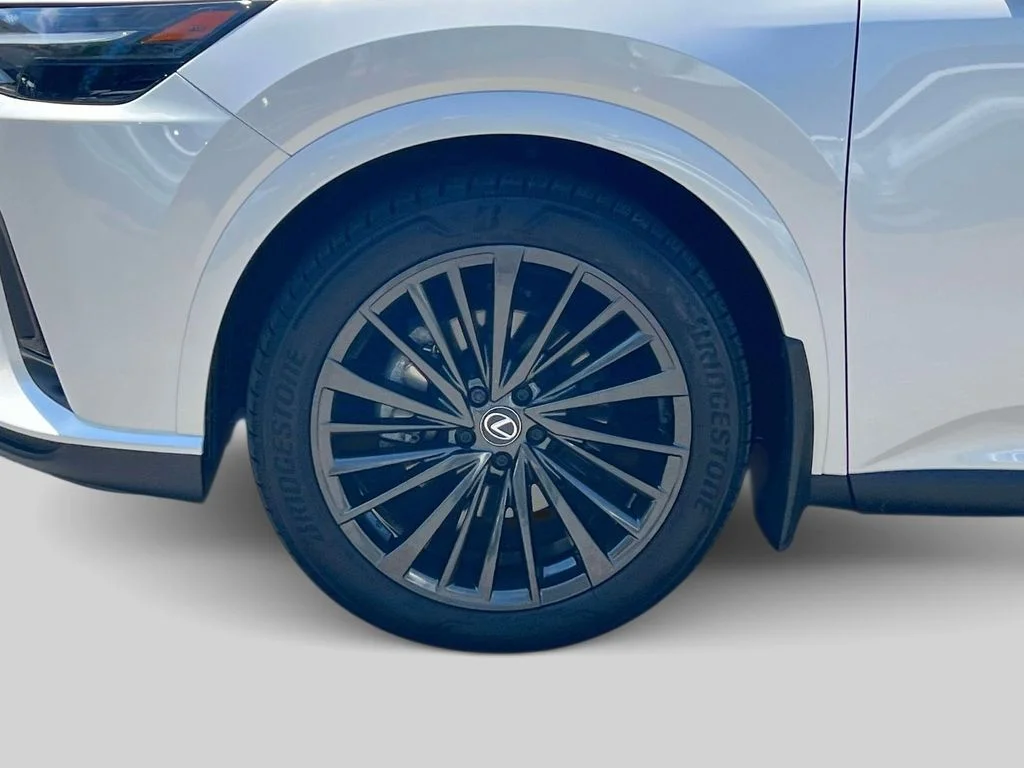 Certified Used 2024 White Lexus 350 Premium image 10