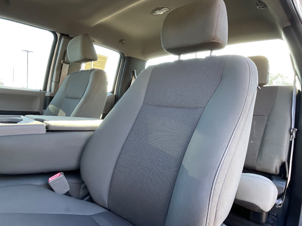 Used 2018 Oxford White Ford XL image 13
