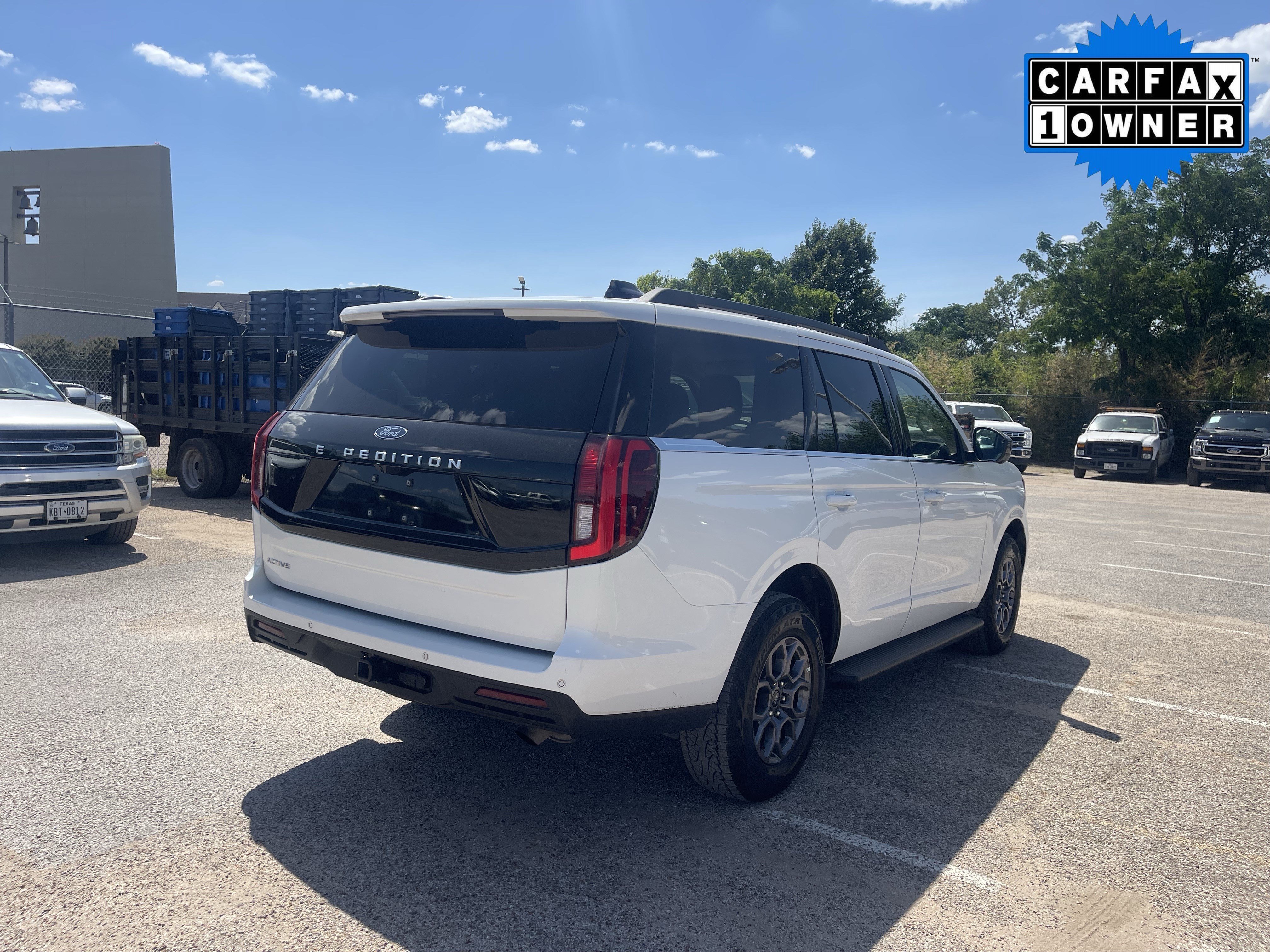 Used 2025 White Metallic Ford Active image 3