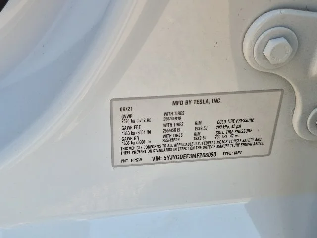 Used 2021 White Tesla Long Range image 42