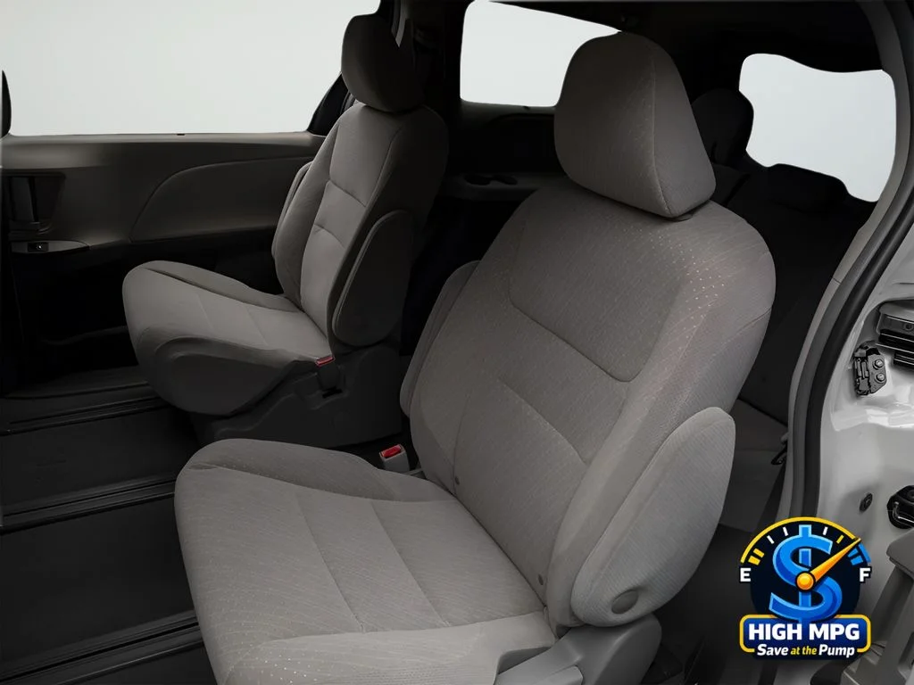 Used 2018 White Toyota LE image 18