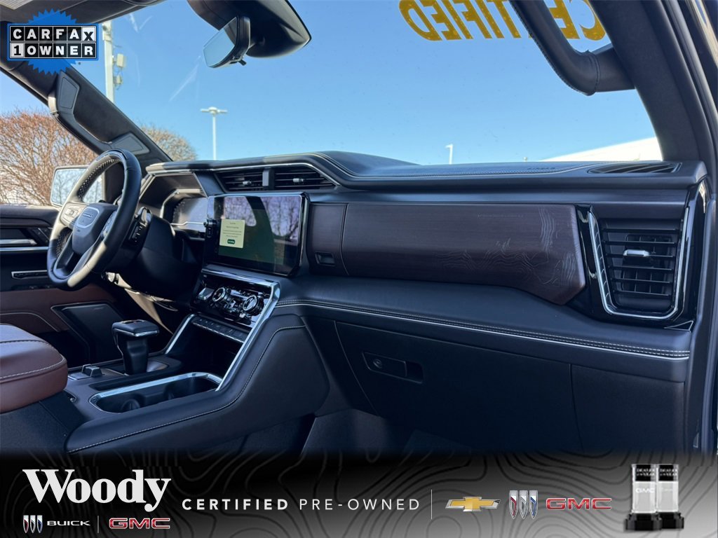 2025 GMC SIERRA - Image 40