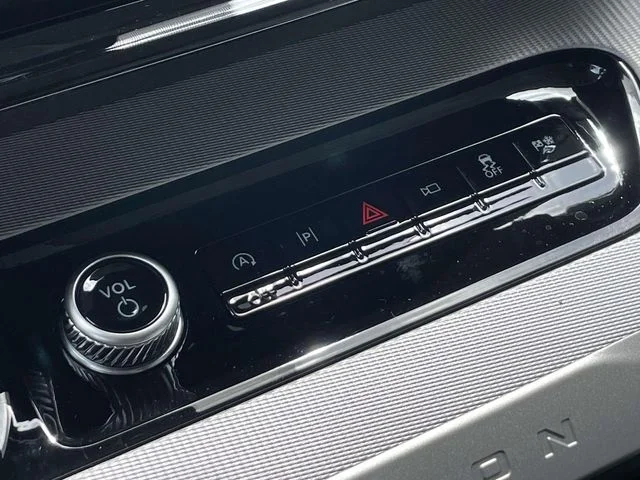 New 2027 Black Ford Active image 22