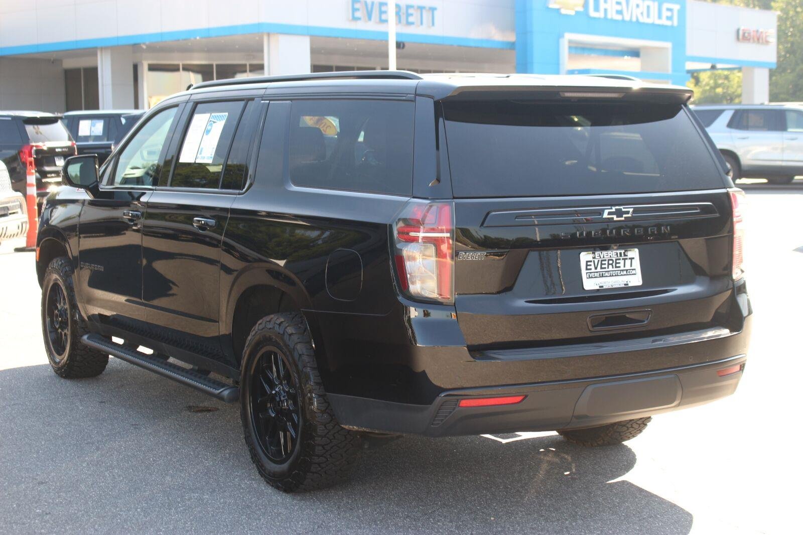 Used 2024 Black Chevrolet Z71 image 5