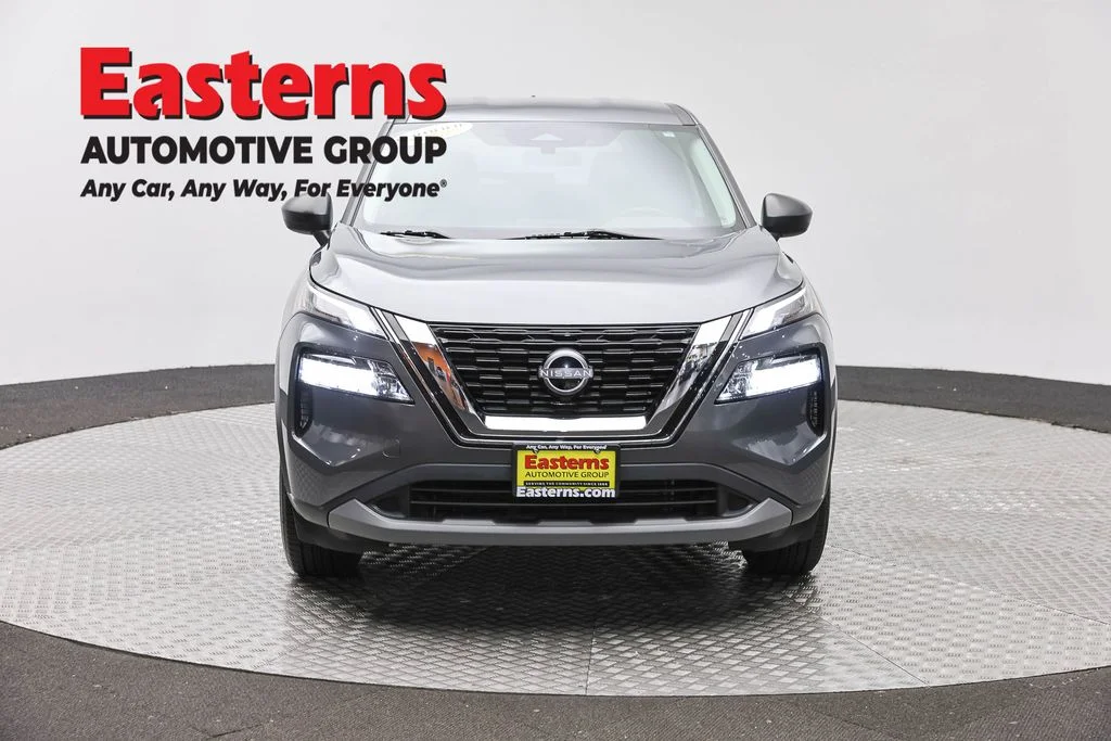 Used 2023 Gray Nissan S image 2