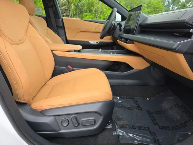New 2026 Ultra White Lexus PREMIUM PLUS image 10