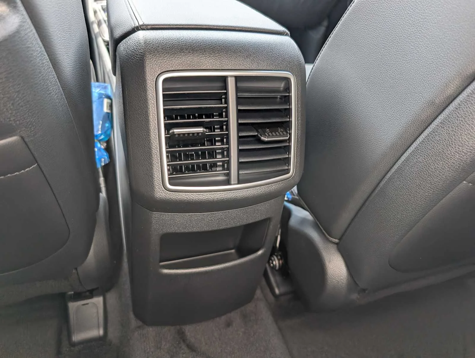 New 2026 Gravity Gray Kia EX image 15