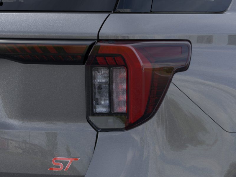 2025 Ford Explorer ST - Photo 32