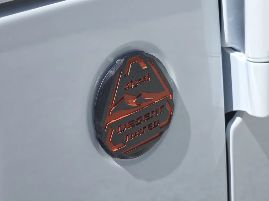 New 2026 Bright White Clearcoat Jeep Mojave image 9