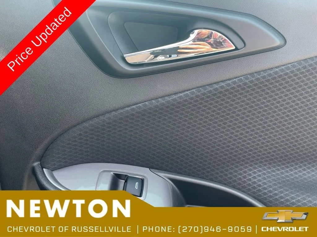 Used 2025 Mosaic Black Metallic Chevrolet RS image 29