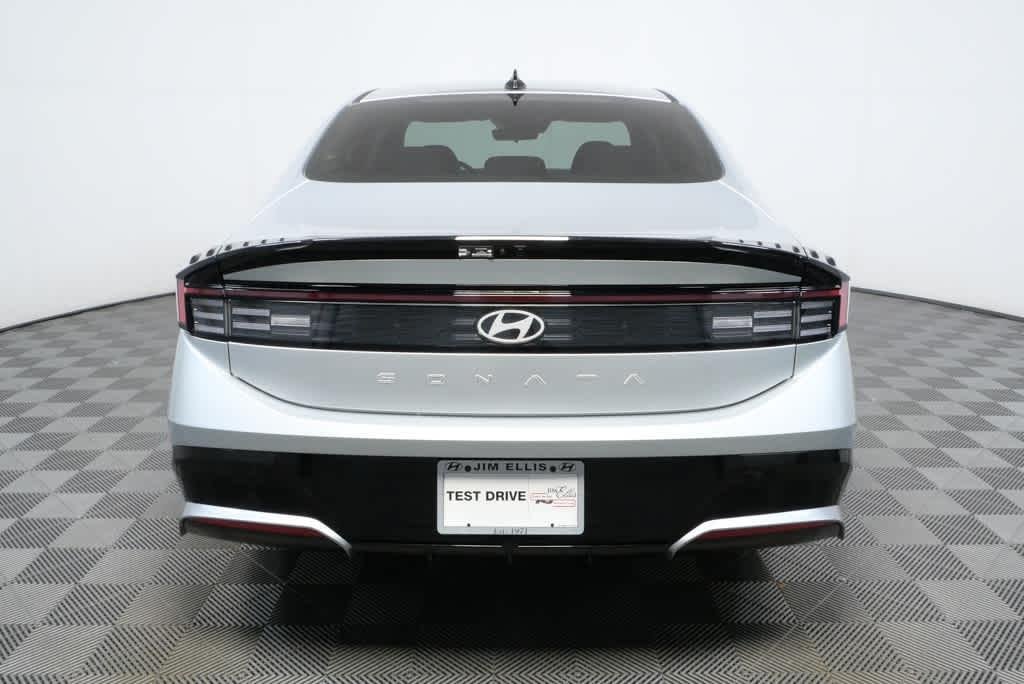 New 2026 Aero Silver Hyundai SEL Sport image 8