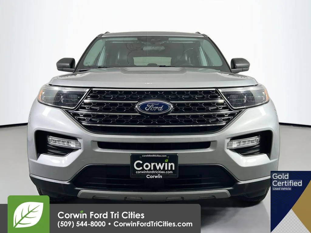 Used 2024 Iconic Silver Metallic Ford XLT image 4