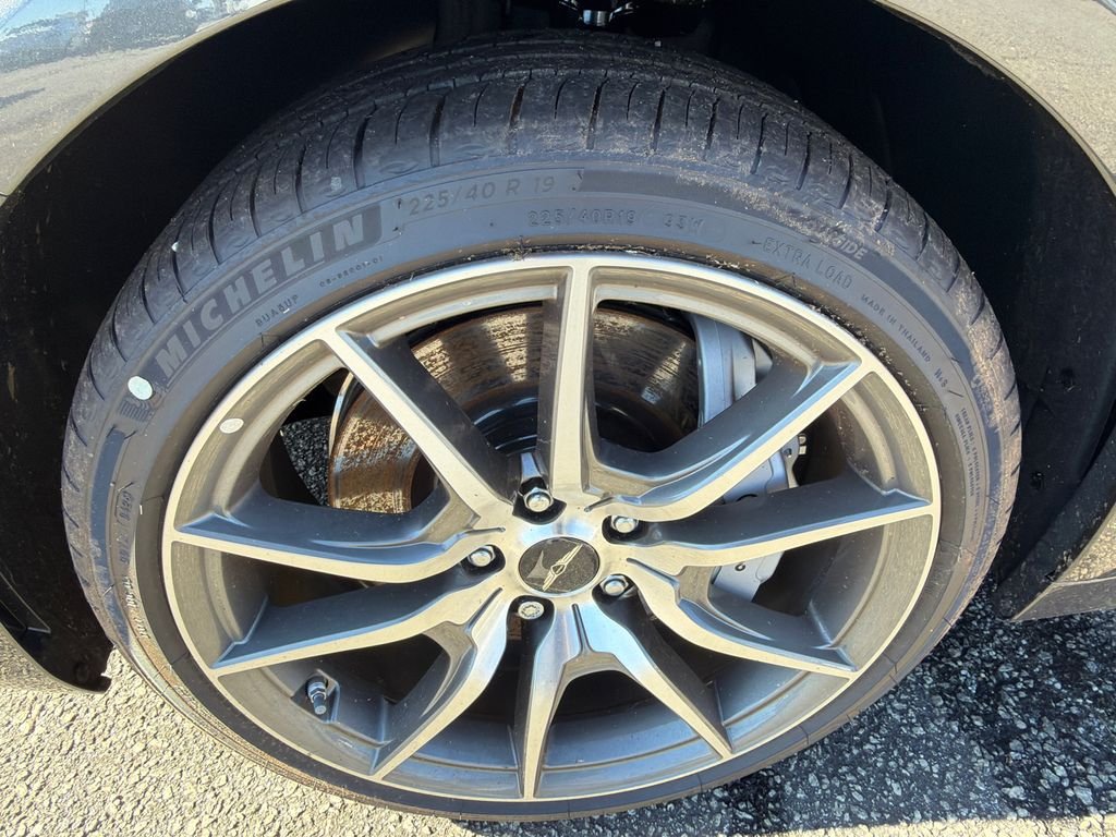 2026 GENESIS G70 Standard - Photo 11