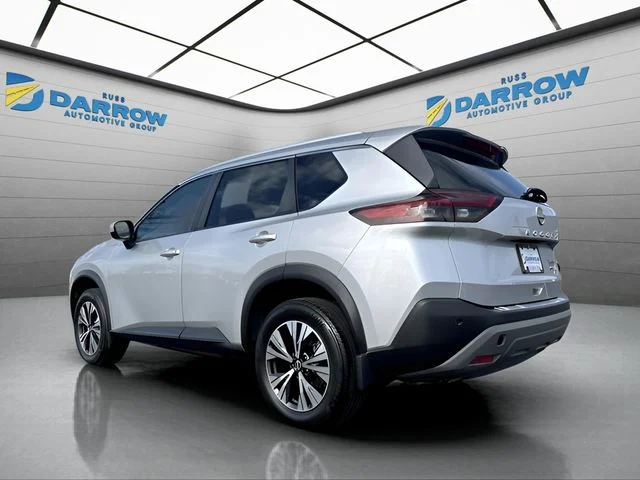 Used 2023 Silver Nissan SV image 3