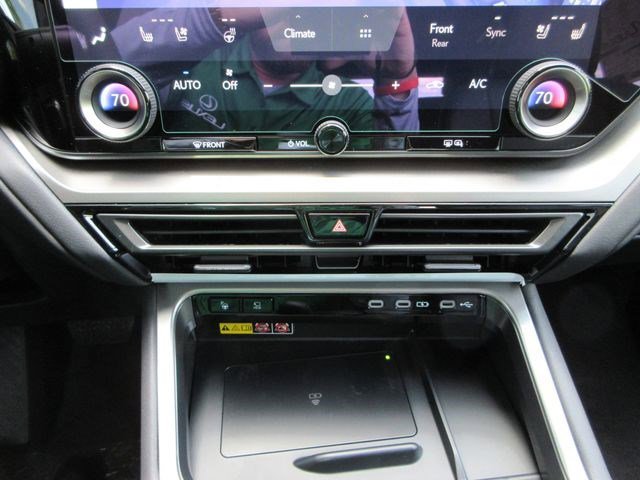 New 2026 Wind Chill Pearl Lexus PREMIUM AWD image 47