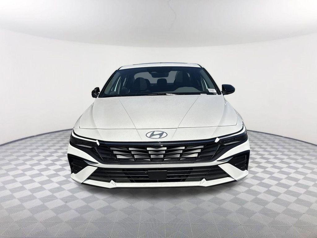 New 2026 White Hyundai SEL Sport Premium image 2