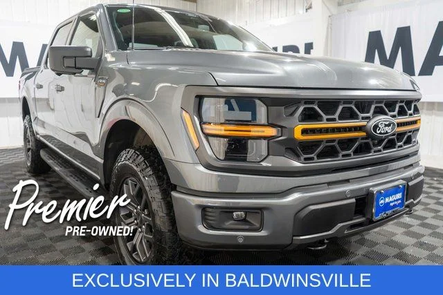 Used 2025 Gray Ford Tremor image 4