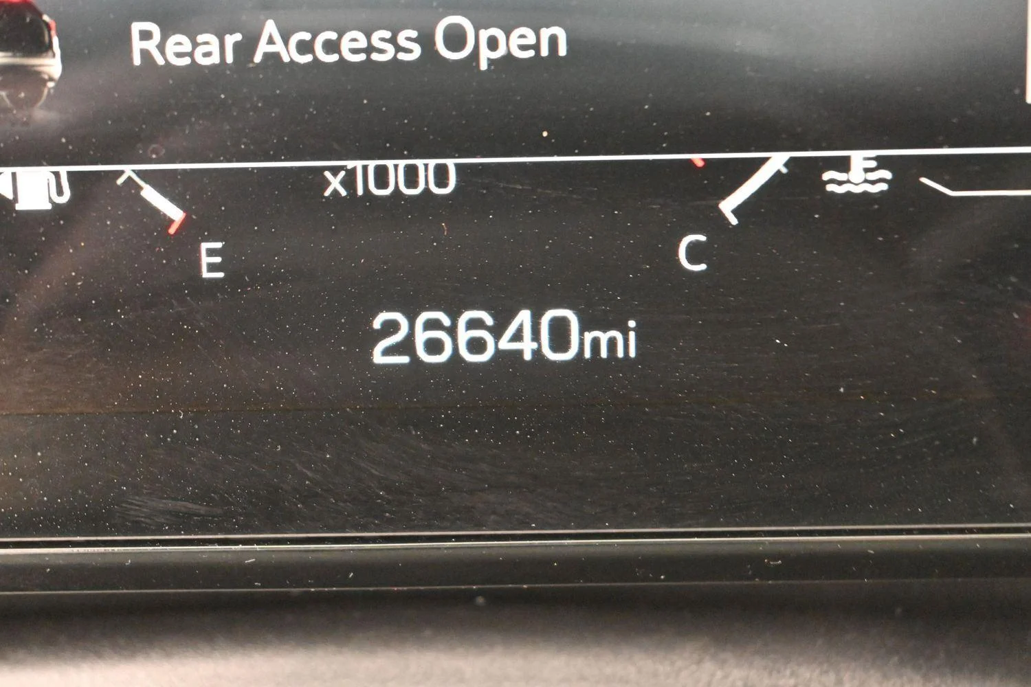 Used 2025 Ebony Twilight Metallic GMC Elevation image 19