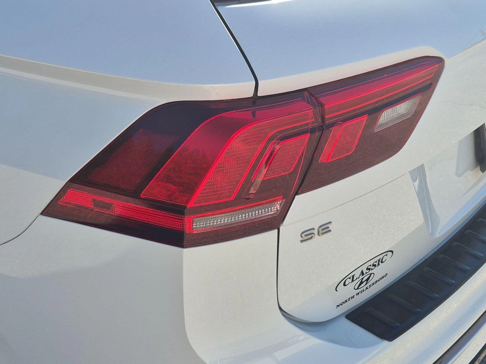 Used 2023 Opal White Pearl Volkswagen SE R-Line Black image 11