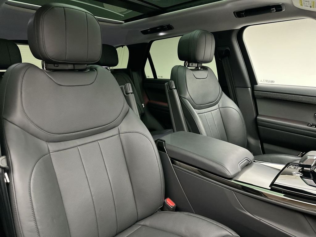 Certified Used 2024 Santorini Black Metallic Land Rover SE image 18