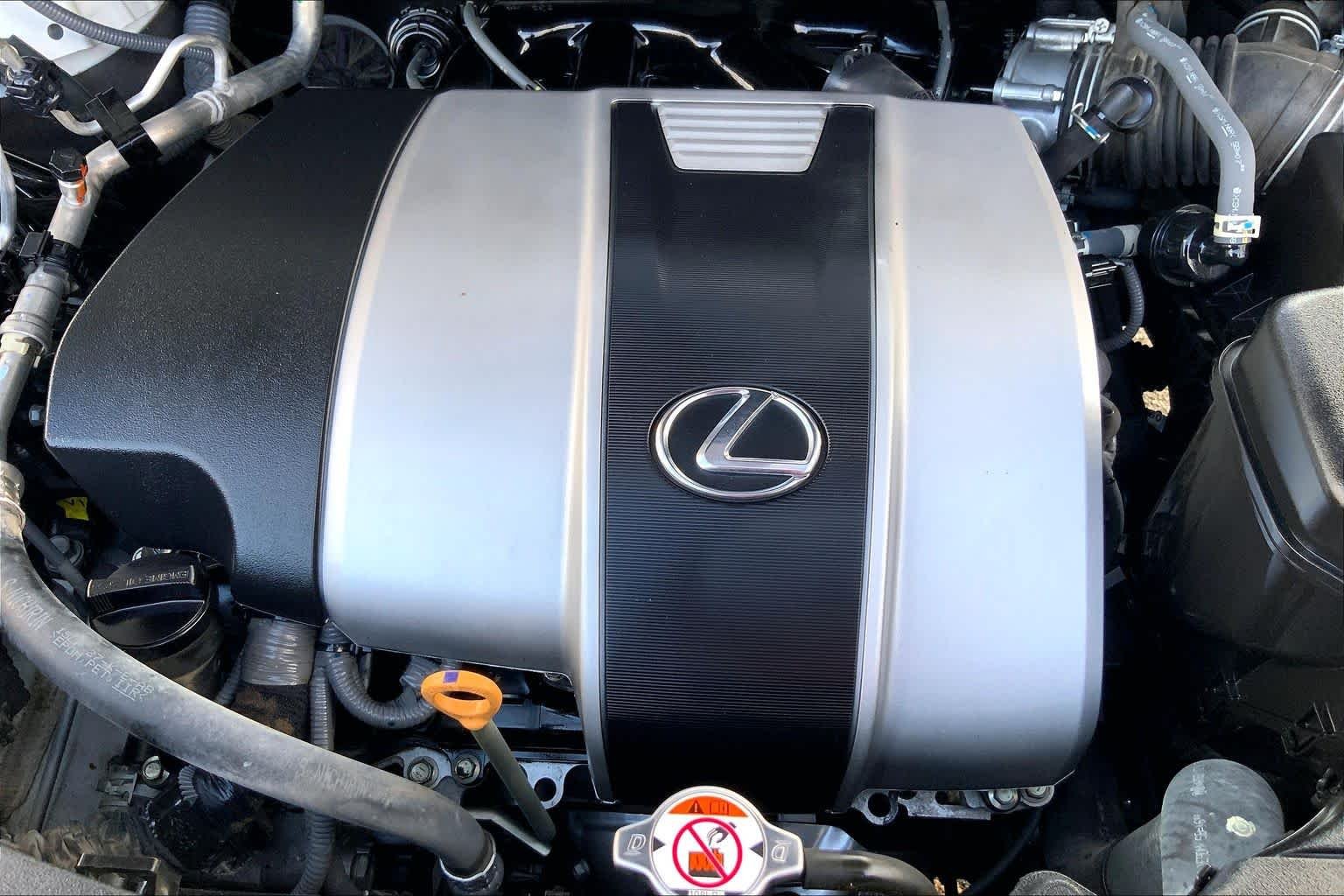Used 2022 Ultra White Lexus F SPORT Handling image 63