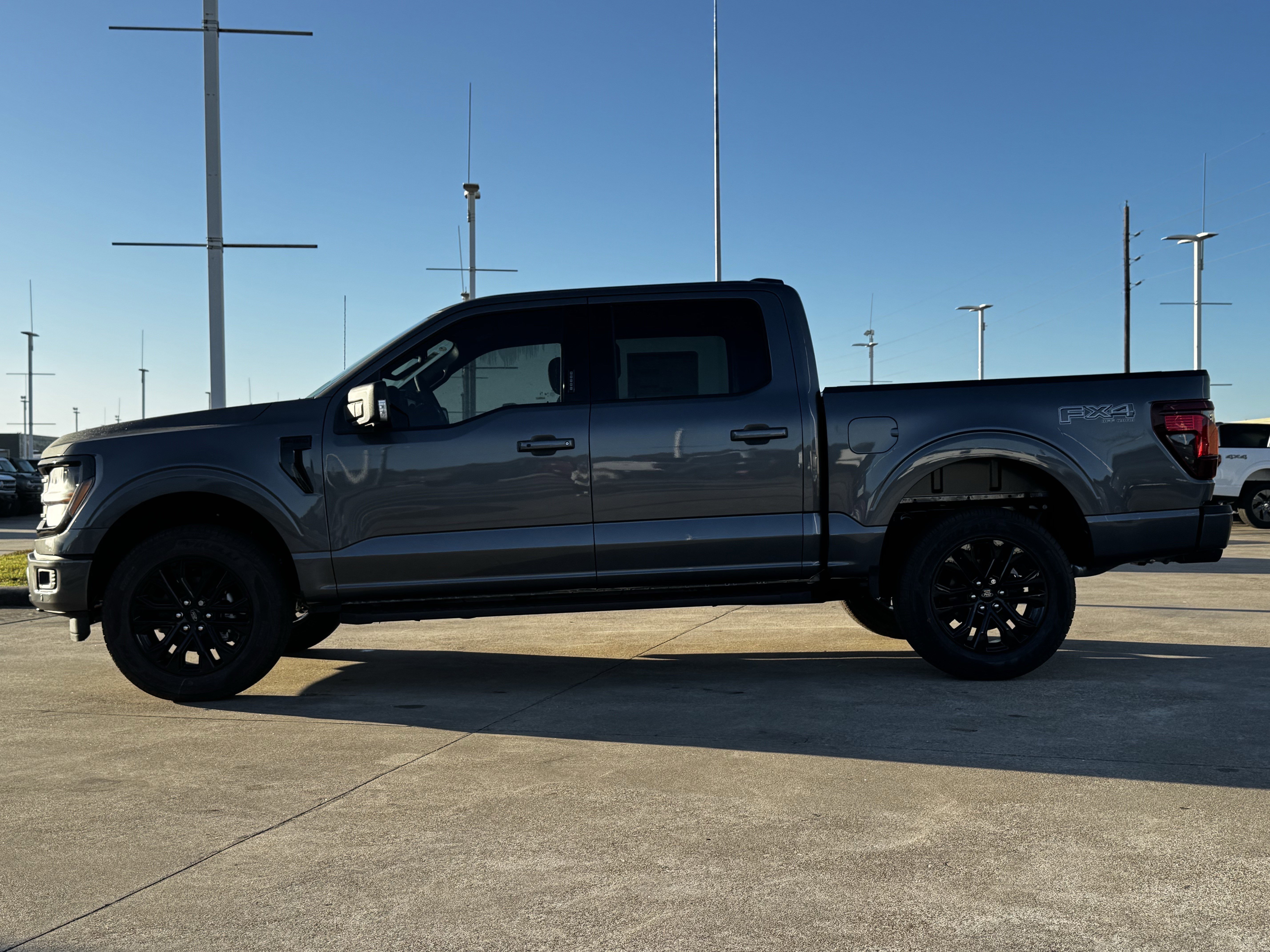 New 2026 Carbonized Gray Metallic Ford XLT image 7