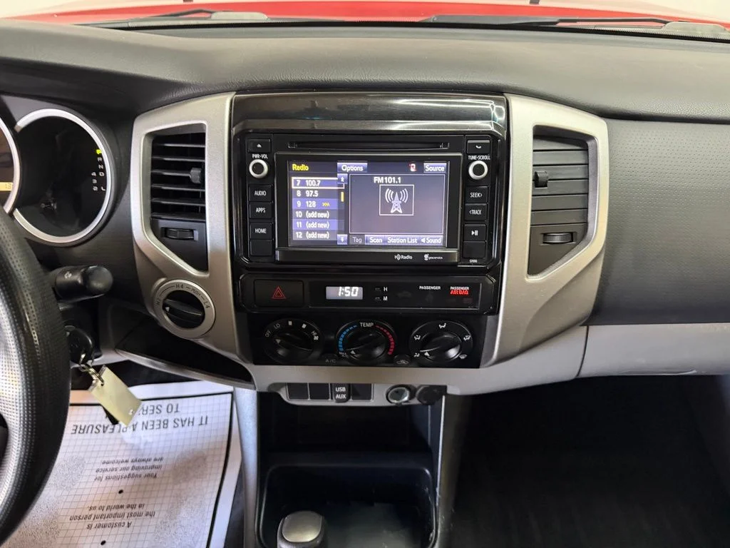 Used 2014 Barcelona Red Metallic Toyota Base image 26