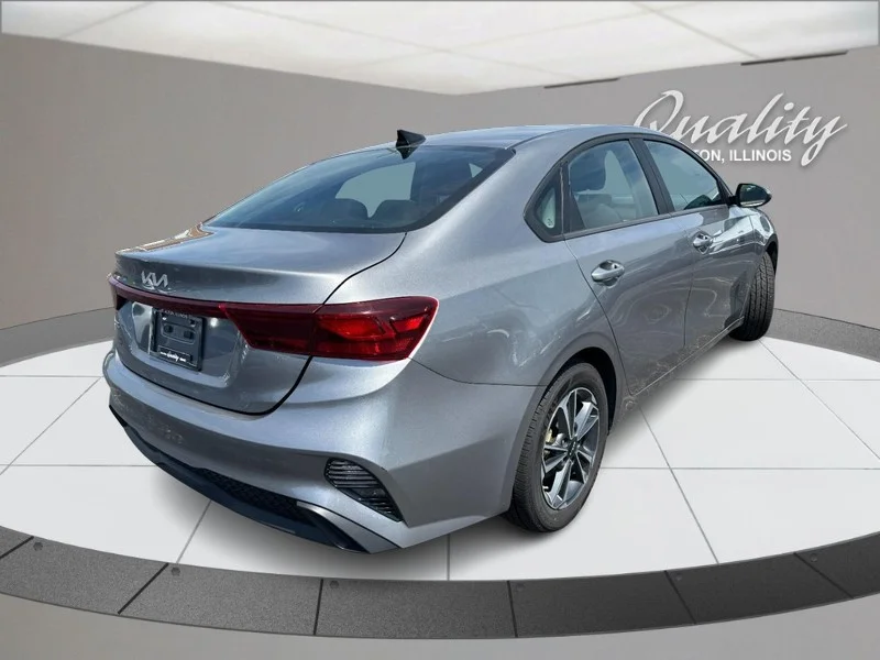 Used 2024 Steel Gray Kia LXS image 4