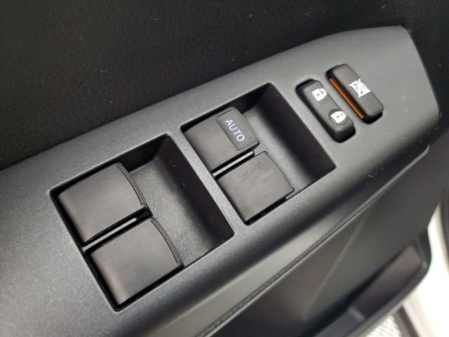 Used 2017 White Toyota XLE image 20