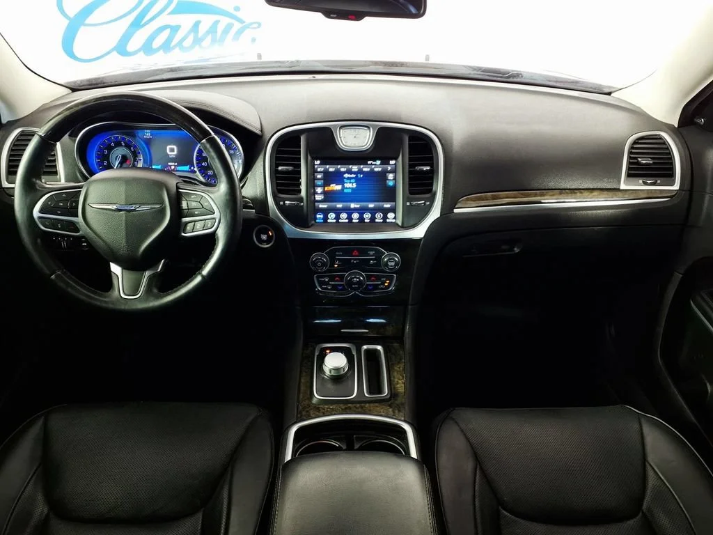 Used 2018 Velvet Red Pear Chrysler Limited image 12